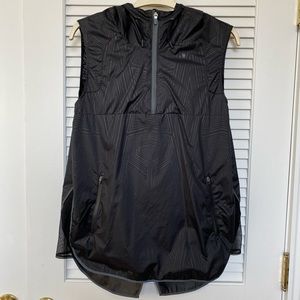 Ivy Park Black Pattern Windbreaker Vest
